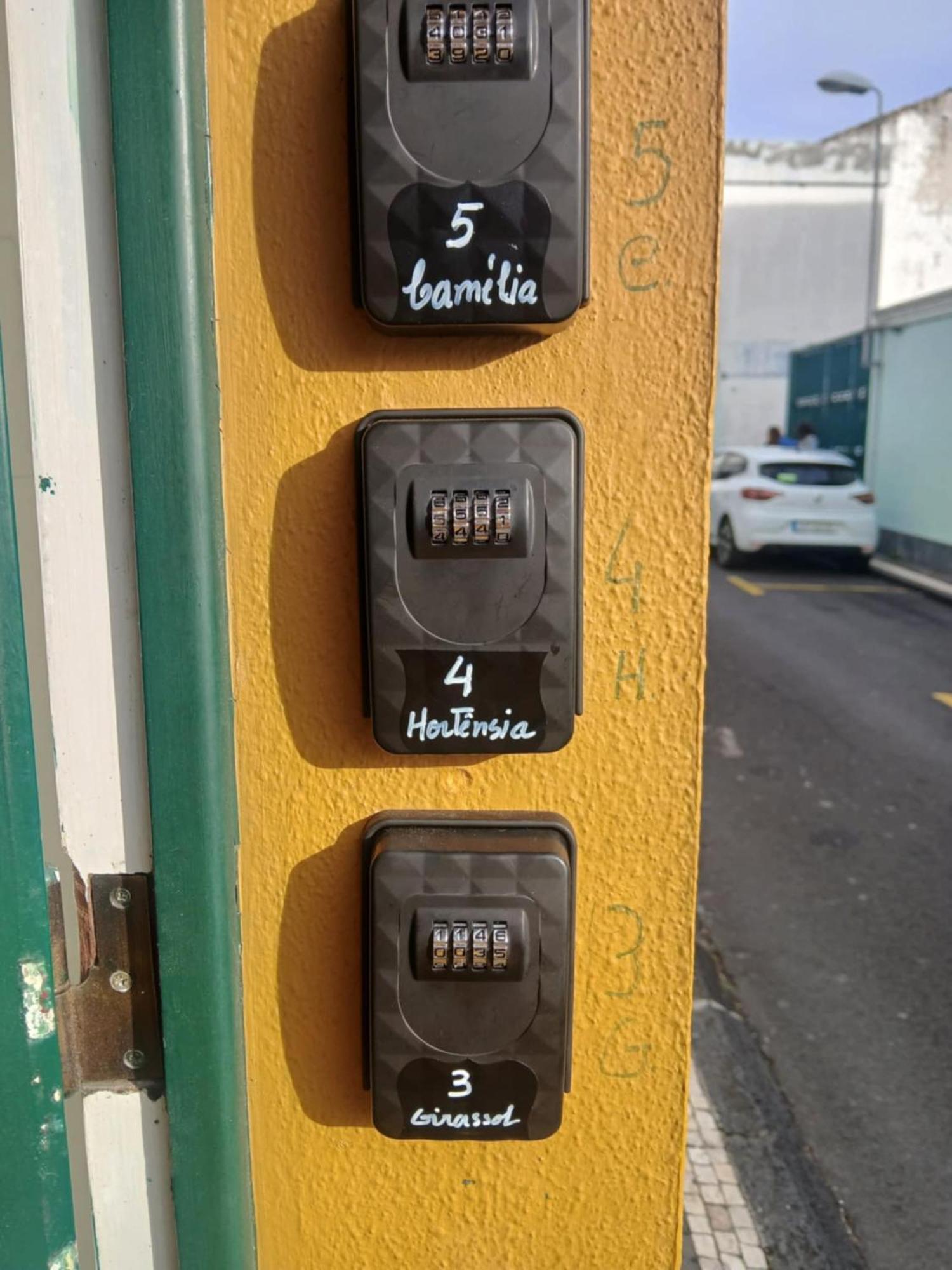 City'S Heart Guesthouse Понта Делгада Екстериор снимка